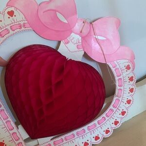 Vintage Valentine’s Day Honeycomb Decor